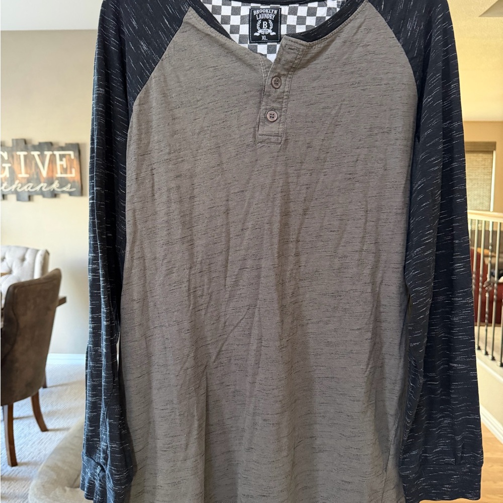 Brooklyn Laundry Men's Raglan Henley Shirt - Black and Brown